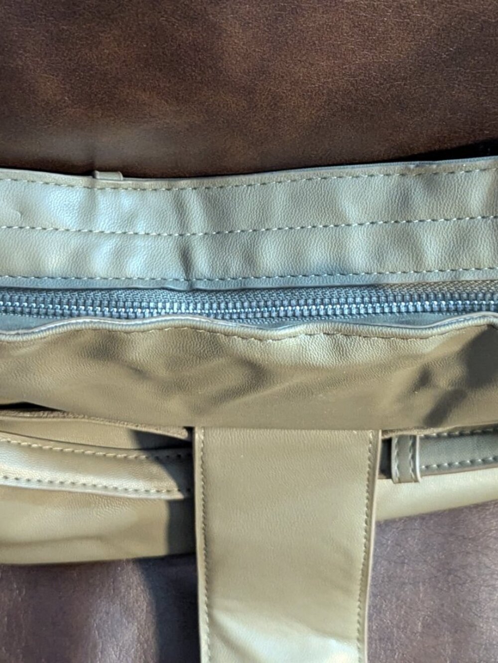 Steve Madden Olive Green BBreggy Shoulder Bag - Picture 6 of 6